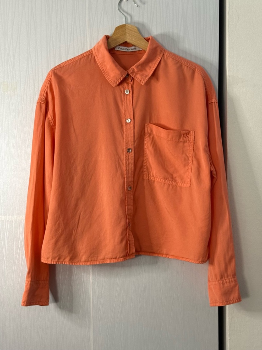 Calvin Klein Jeans Salmon-Orange Long Sleeve Cropped Button Down Shirt
